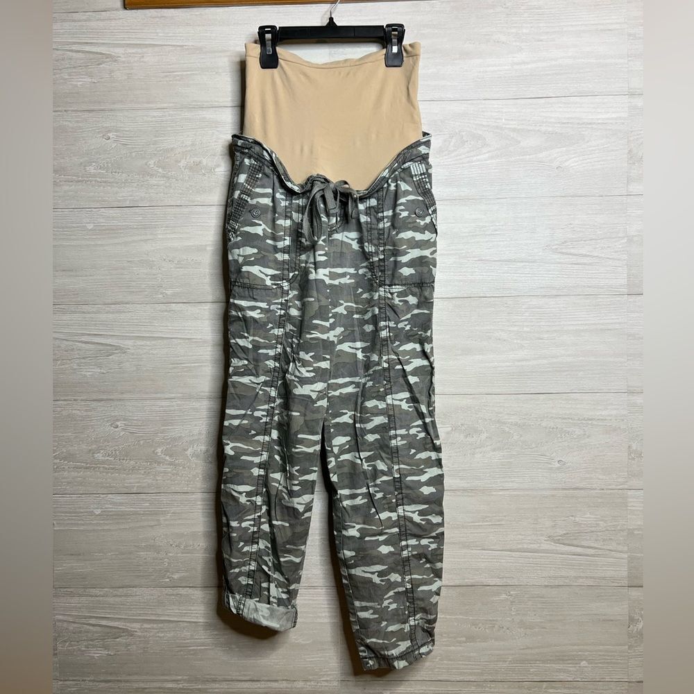 Motherhood Camo Print Pants Size Medium